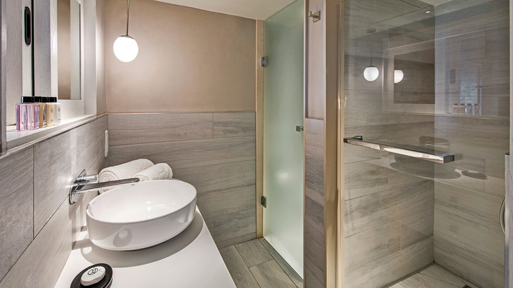 Deluxe Suite Sea Facing